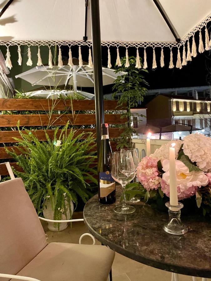 Bohemian Boutique Suites فلورا المظهر الخارجي الصورة