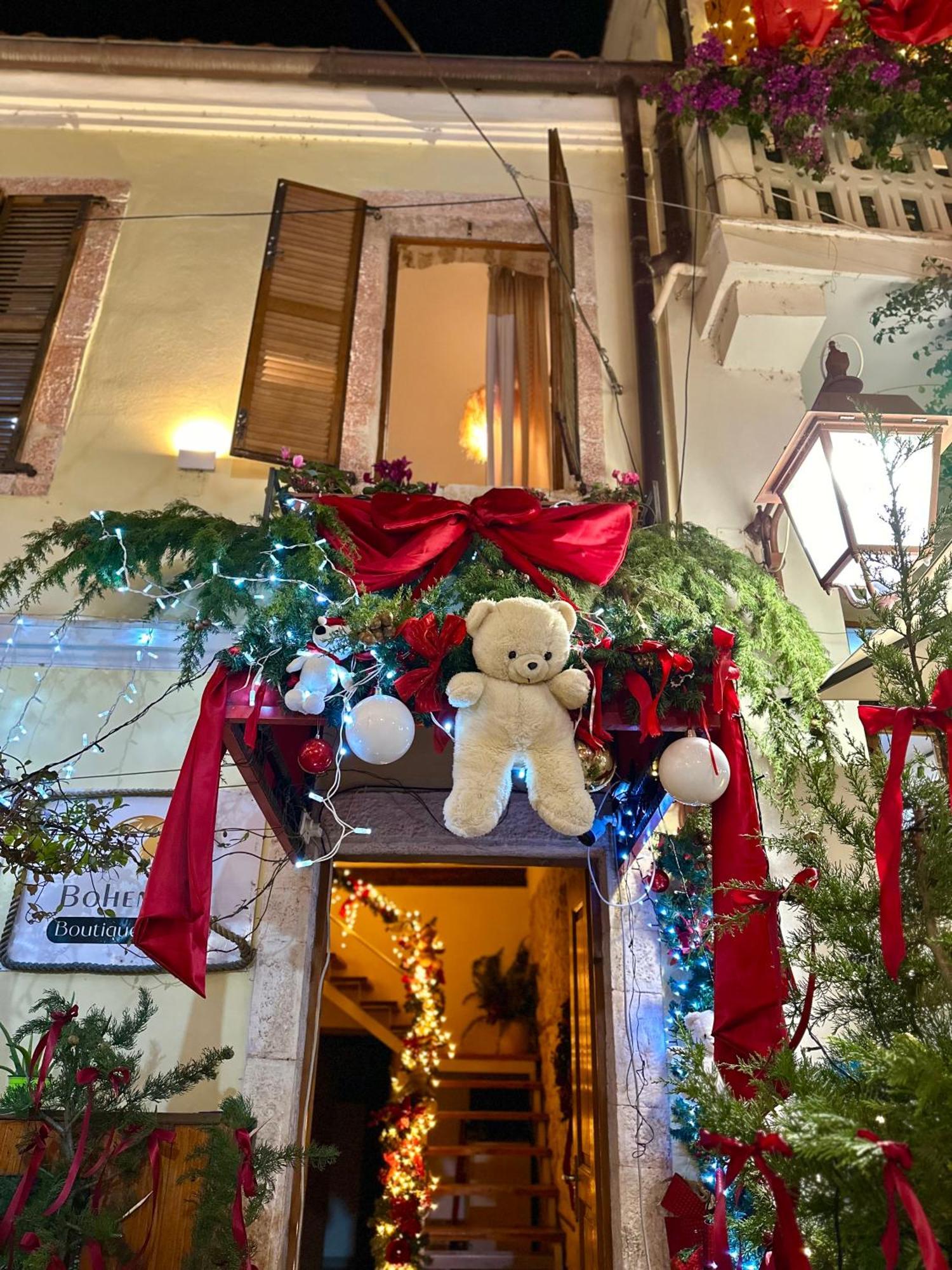 Bohemian Boutique Suites فلورا المظهر الخارجي الصورة
